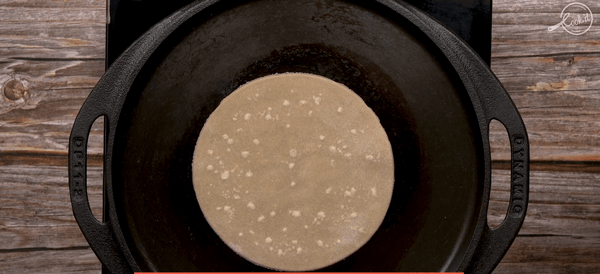 Step-by-step guide to make soft rotis
